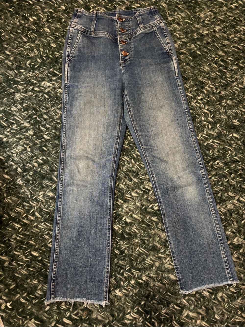 High-Rise Straight Leg Jeans in Light Blue Wash